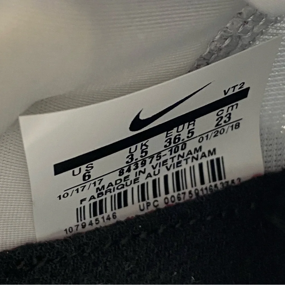 Nike Air Zoom Strong gray black training‎ shoes 843975-100 womens size 6